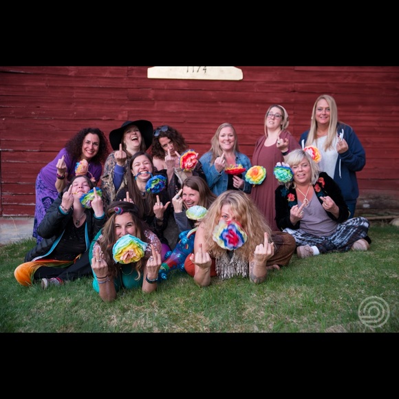 Meet your Posher, Taraleigh - Picture 2 of 8